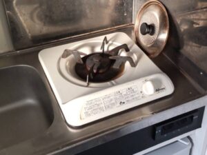ガスコンロの基本的な選び方　ミニキッチン用1口コンロ　施工前
