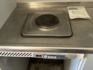 電気コンロの根本的な選び方　ミニキッチン用1口ヒーター工事　施工前
