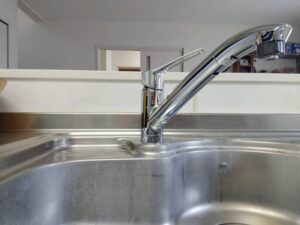 キッチン水栓の自由な選び方　浄水器なしに替えたい　タカギからKVK　施工後