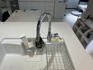 ビルトイン浄水器の面白い選び方　浄水器付きに替えたい　KVK　施工前