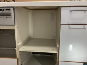 家電置き場がない！おすすめ家電収納アイテム　100V電源コンセント再利用