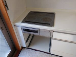 鹿児島キッチン取付け隊　IHヒーターの取替　施工前