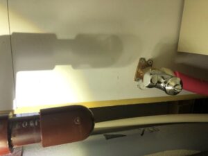 食洗機とかの機器を取り外して収納スペースに活用　もう一度食洗機を取付ける施工