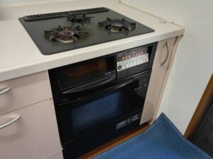 福島キッチン取付け隊　ガスオーブンの工事　施工前