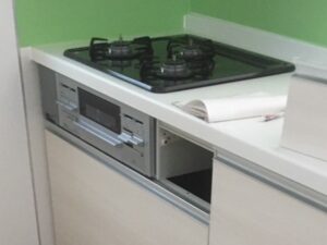 福島キッチン取付け隊　ガスコンロをIHヒーターに交換　施工前