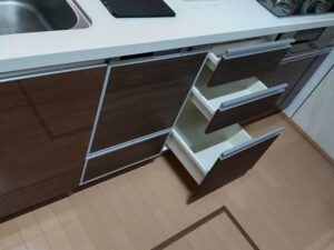 浅型スライドをフロントオープン食洗機へ　クリナップキッチン　施工後