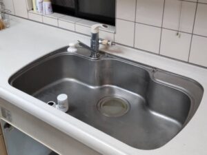 『キッチン楽々トラップ』交換で排水掃除がラク♬　クリナップキッチンで交換　施工前