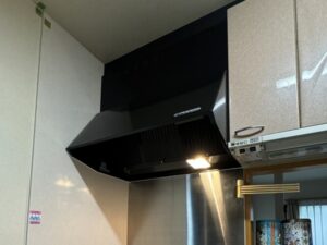 岡山キッチン取付け隊　シロッコファンフードの取替　施工後