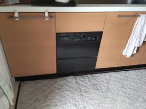 シンク下フロントタイプ　施工前