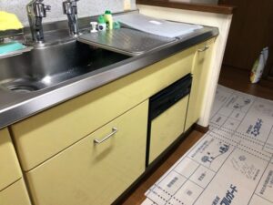 熊本キッチン取付け隊　シンク下食洗機リフォーム　施工前