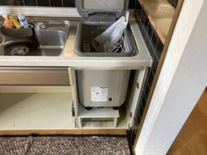 岐阜キッチン取付け隊　トップオープン食洗機の工事　施工前