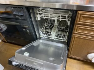 フロントオープン食洗機