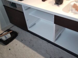 岐阜キッチン取付け隊　フロントオープン食洗機の工事　施工前 