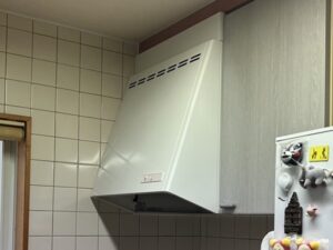 岡山キッチン取付け隊　プロペラファンフード取替　施工後