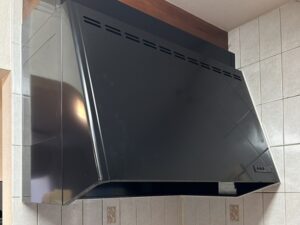 群馬キッチン取付け隊　プロペラファンフード取替　施工後