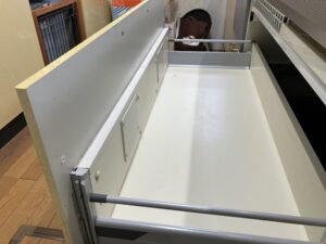 前扉の固定方法