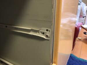 大型引き出しやストッカー引き出し　レール交換前