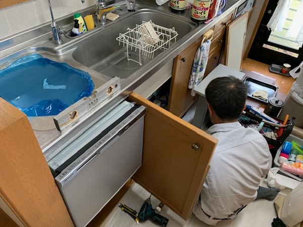 岐阜で活躍するキッチン取付け隊