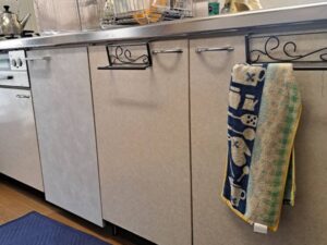 食洗機とかの機器を取り外して収納スペースに活用　撤去後の仕上がりへのこだわり　安く　施工後