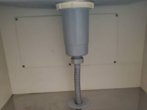 『キッチン楽々トラップ』交換で排水掃除がラク♬　施行ポイント　現状確認