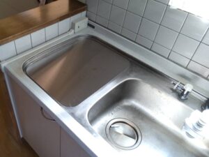 食洗機とかの機器を取り外して収納スペースに活用　日立トップオープン　施工後