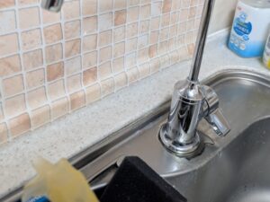 福島キッチン取付け隊　浄水器の取り外し　施工前