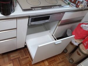 キッチン収納でのお悩み解決　電気オーブンはもう使わなくなって　施工後