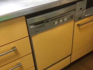 福島キッチン取付け隊　食洗機前パネルでを楽しむ　施工前