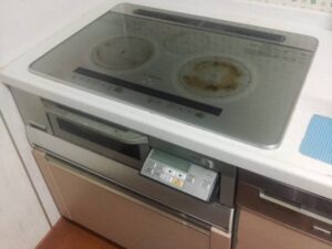 山梨キッチン取付け隊　IHヒーターの取替　施工前