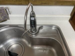 福井キッチン取付け隊　アルカリイオン整水器の工事　施工前