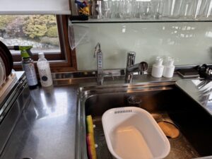 栃木キッチン取付け隊　アルカリイオン整水器の工事　施工前