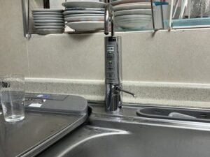 秋田キッチン取付け隊 アルカリイオン整水器の工事 施工後
