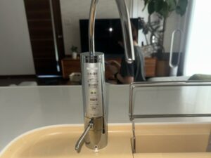 徳島キッチン取付け隊　アルカリイオン整水器の工事　施工後