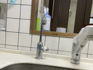 鳥取キッチン取付け隊 カートリッジそのままで浄水栓の交換 施工前