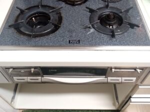 佐賀キッチン取付け隊　ガスオーブンを後付　施工前