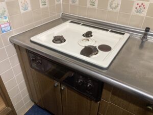 高知キッチン取付け隊　ガスコンロの取替　施工前