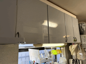 山形キッチン取付け隊　キッチン扉蝶番メンテナンス　施工前 