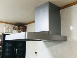 福井キッチン取付け隊　サイドレンジフードの取替　施工前