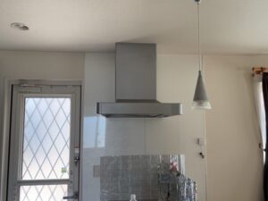 高知キッチン取付け隊　サイドレンジフードの取替　施工前
