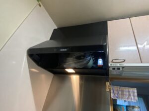 徳島キッチン取付け隊　シロッコファンフードの取替　施工後