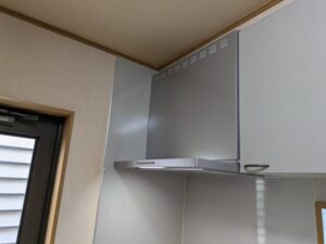 高知キッチン取付け隊　シロッコファンフードの取替　施工後