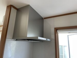 栃木キッチン取付け隊　シロッコファンフードの取替　施工後