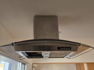 長崎キッチン取付け隊 センターレンジフードの取替 施工前