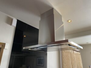 佐賀キッチン取付け隊　センターレンジフードの取替　施工後