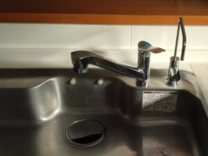 タッチレス水栓の取替　施工前