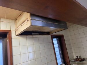 島根キッチン取付け隊 ターボファンフードの取替