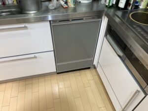 フロントオープン食洗機の工事　施工後