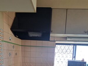 秋田キッチン取付け隊 プロペラからシロッコファンへの取替 施工前