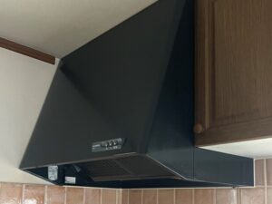 栃木キッチン取付け隊　プロペラファンフード取替　施工前
