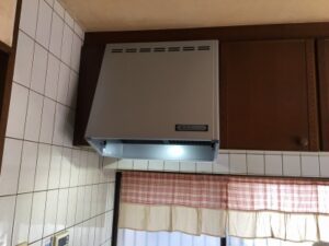 秋田キッチン取付け隊 プロペラファンフード取替 施工後
